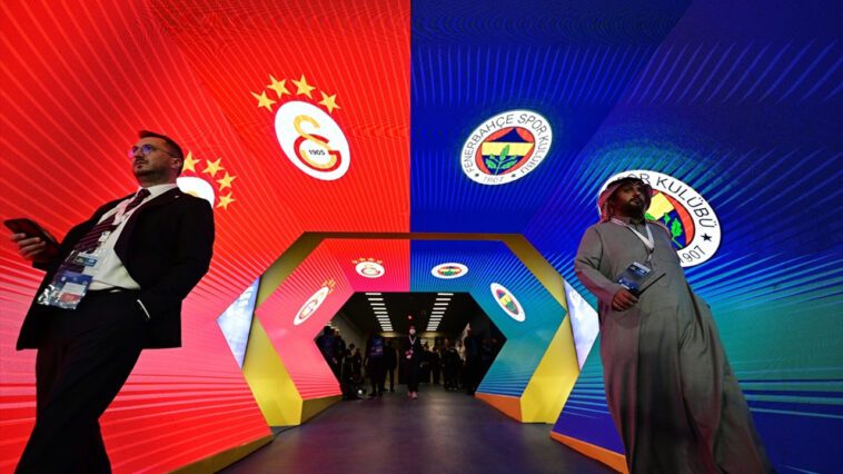 Galatasaray ve Fenerbahçe